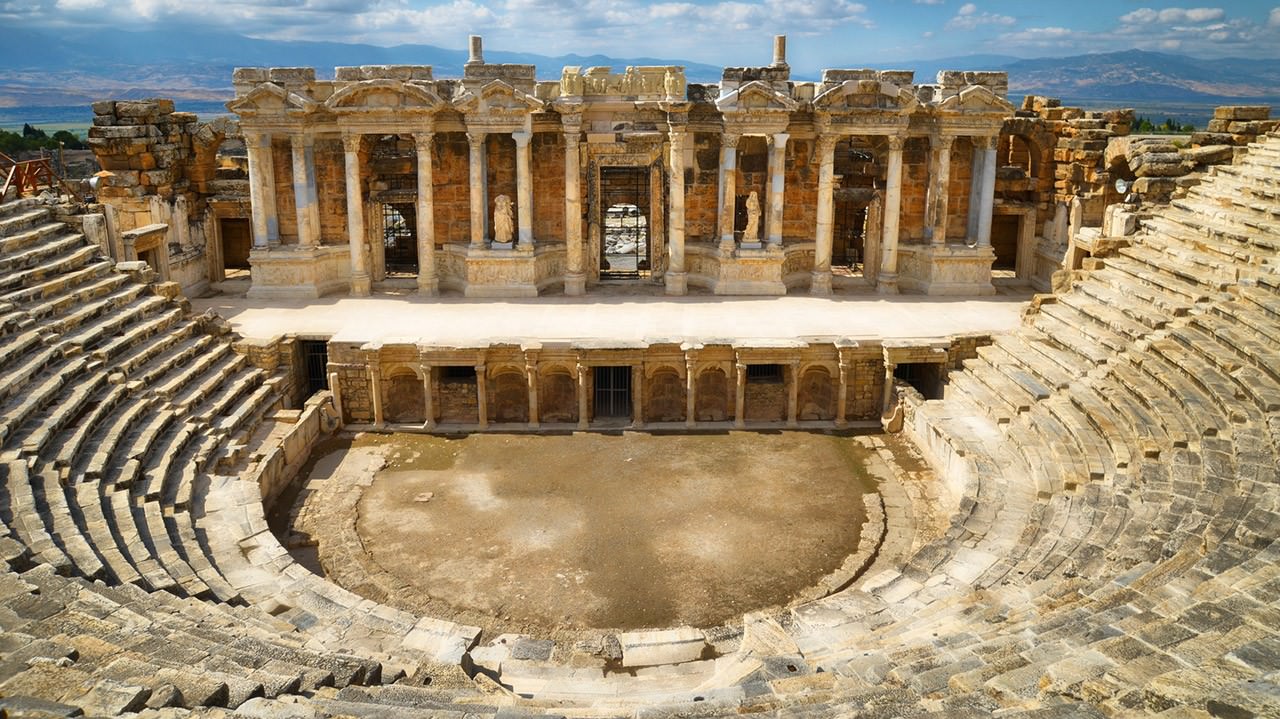 تئاتر بزرگ افس