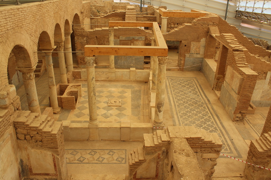 خانه های شیبدار افس